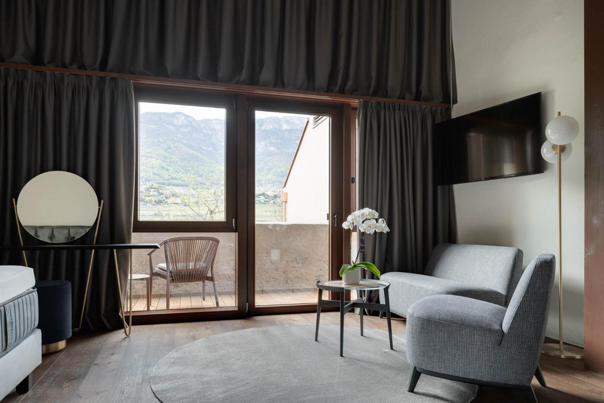 Ansitz Battisti Suites (Adults Only) カルダーロ 部屋 写真